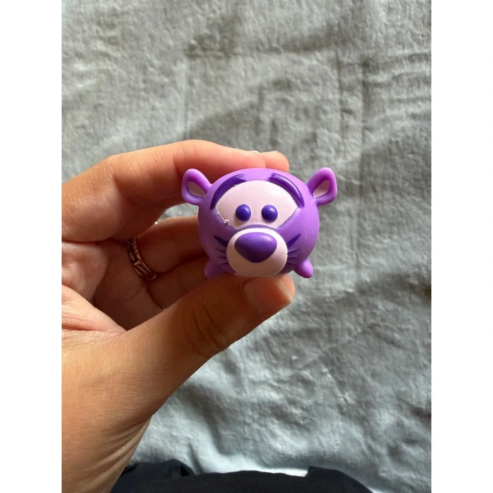 Disney Tsum Tsum Tigger Purple Paint Splatter Vinyl Figure Toy - C019